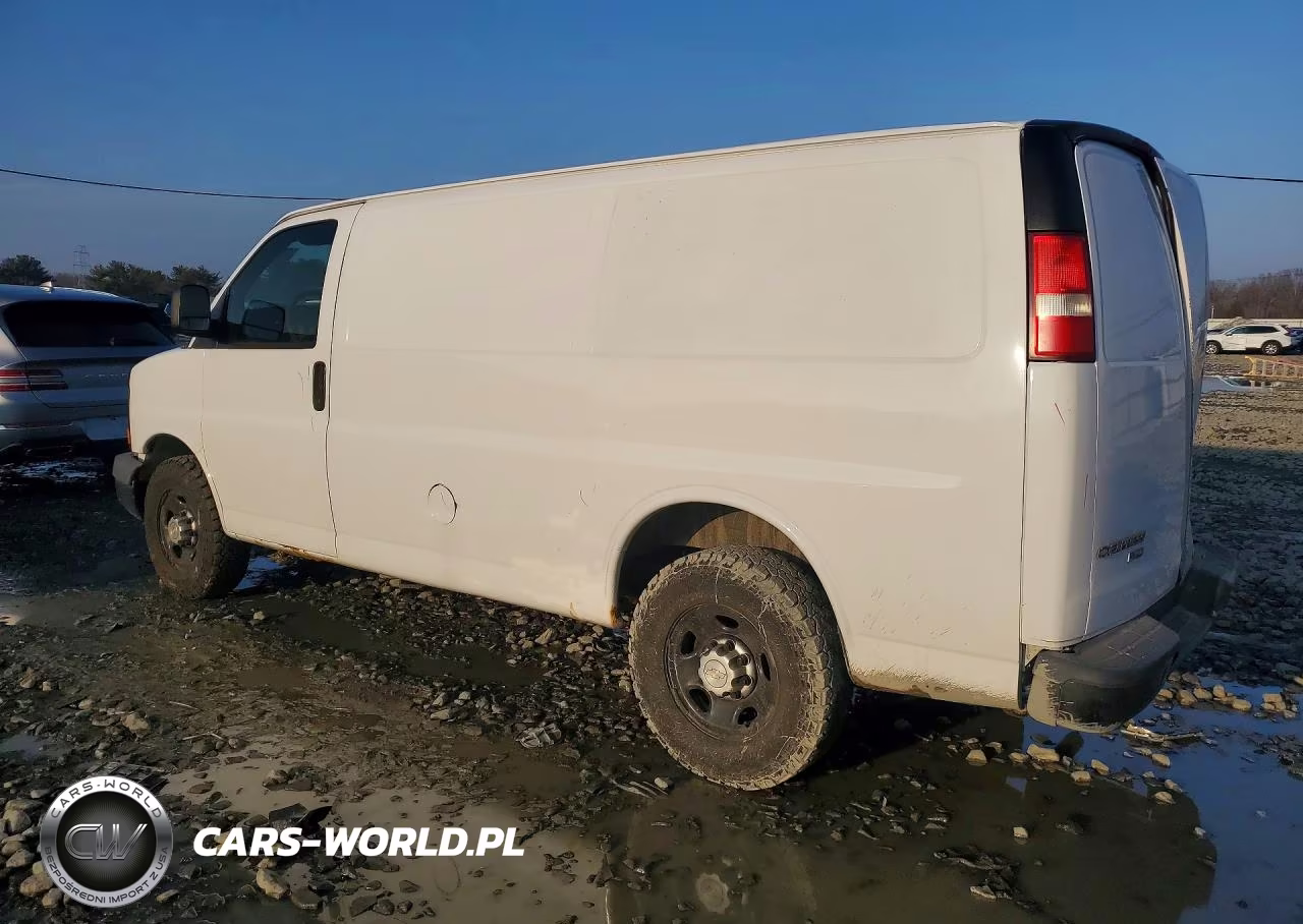 2010 Chevrolet Express G2500 VIN:1GCZGFBA5A1111828 - 2