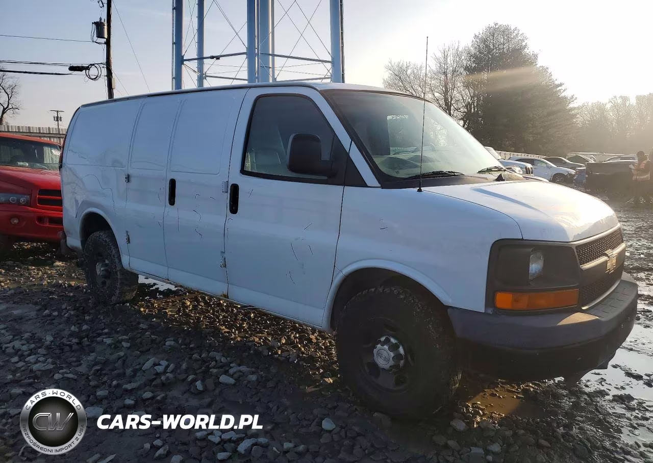2010 Chevrolet Express G2500 VIN:1GCZGFBA5A1111828 - 4