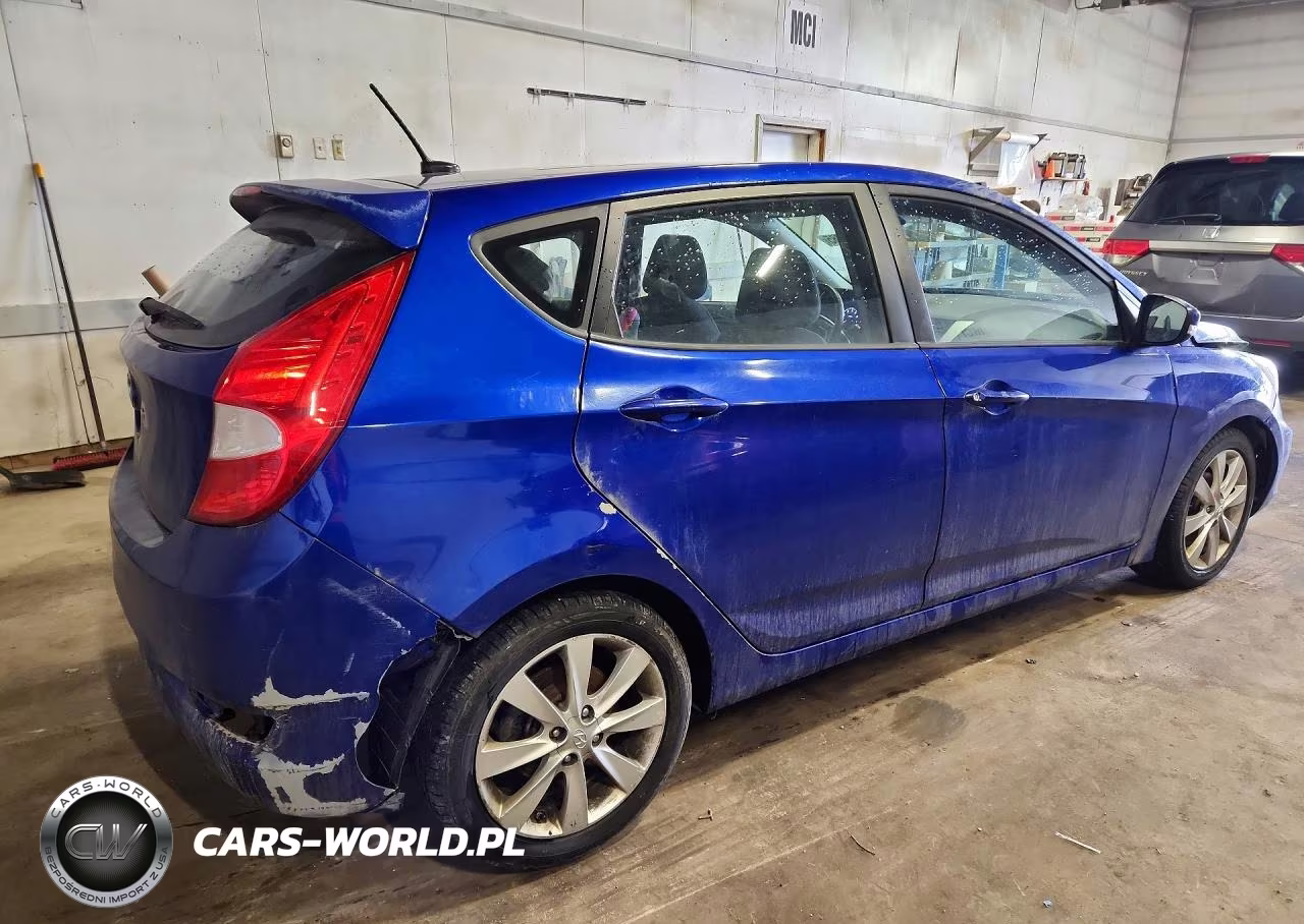2013 Hyundai Accent Gls VIN:KMHCU5AE3DU084978 - 3