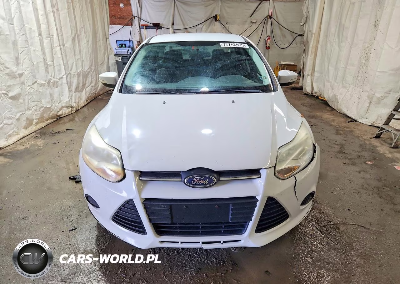 2014 Ford Focus Se VIN:1FADP3F22EL105920 - 5