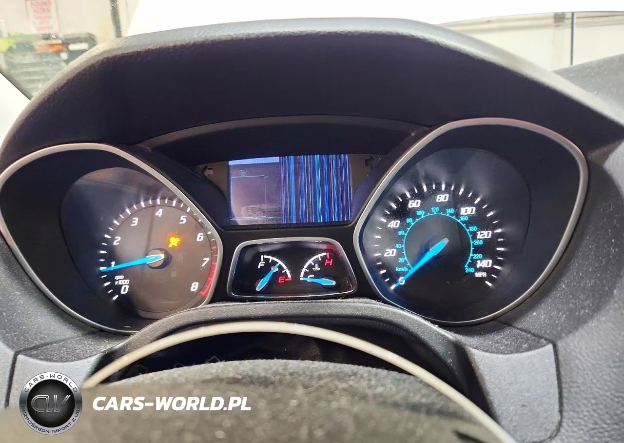 2014 Ford Focus Se VIN:1FADP3F22EL105920 - 9