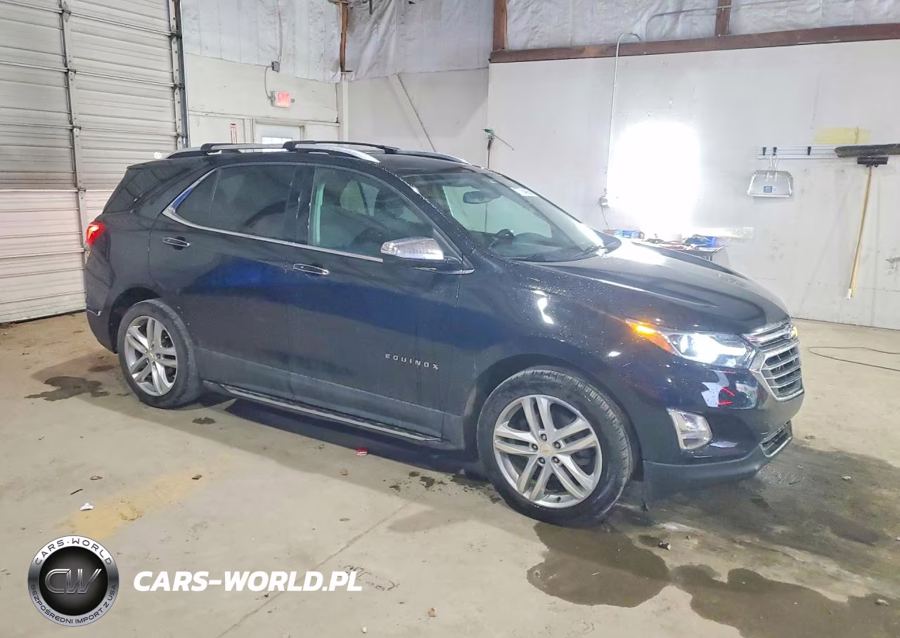 2018 Chevrolet Equinox Premier VIN:2GNAXNEX1J6241195 - 4