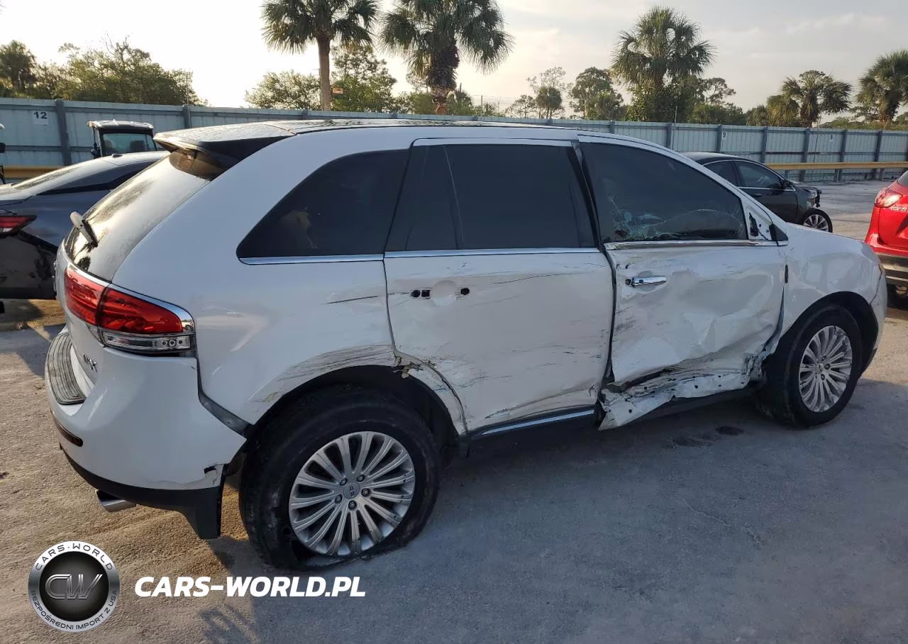 2013 Lincoln Mkx VIN:2LMDJ6JK8DBL26862 - 3