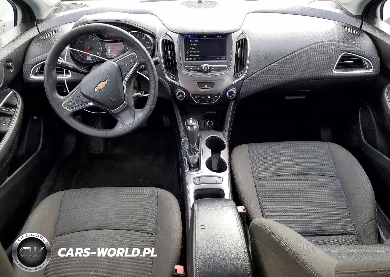 2019 Chevrolet Cruze Lt VIN:1G1BE5SM6K7137003 - 8