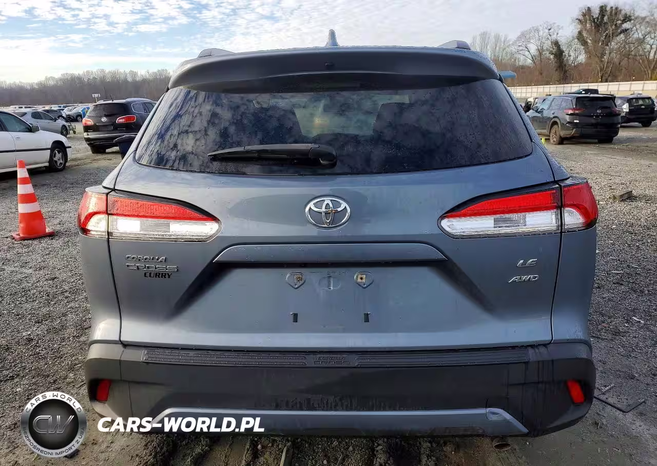 2022 Toyota Corolla Cross Le VIN:7MUCAABG6NV004672 - 6
