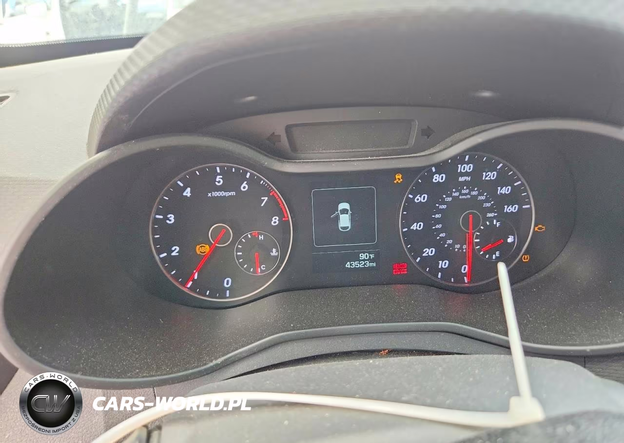 2016 Hyundai Veloster Turbo VIN:KMHTC6AEXGU272233 - 9