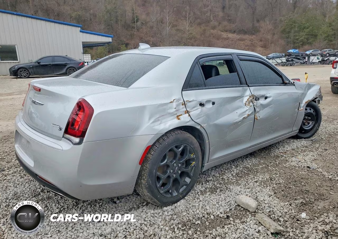 2020 Chrysler 300 S VIN:2C3CCAGG5LH148310 - 3