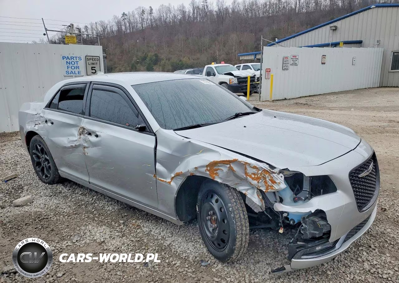 2020 Chrysler 300 S VIN:2C3CCAGG5LH148310 - 4