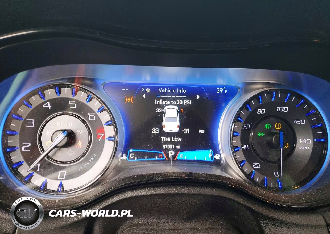 2020 Chrysler 300 S VIN:2C3CCAGG5LH148310 - 9