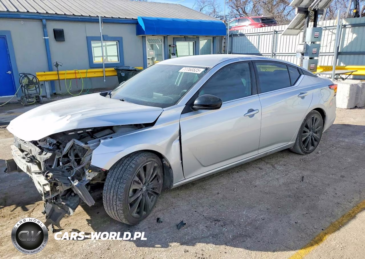 2019 Nissan Altima Sr – zdjęcie 1 z 12