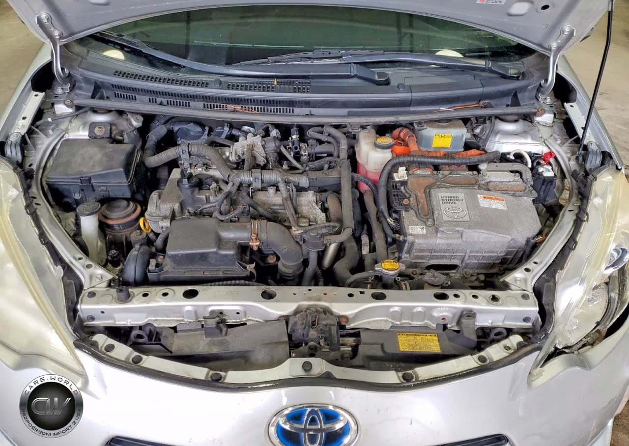 2013 Toyota Prius C VIN:JTDKDTB37D1538992 - 11
