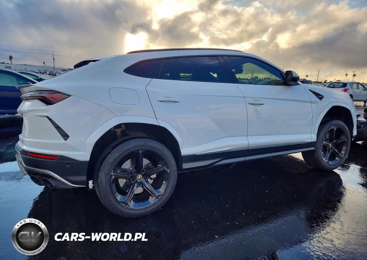 2021 Lamborghini Urus VIN:ZPBUA1ZL6MLA11454 - 3