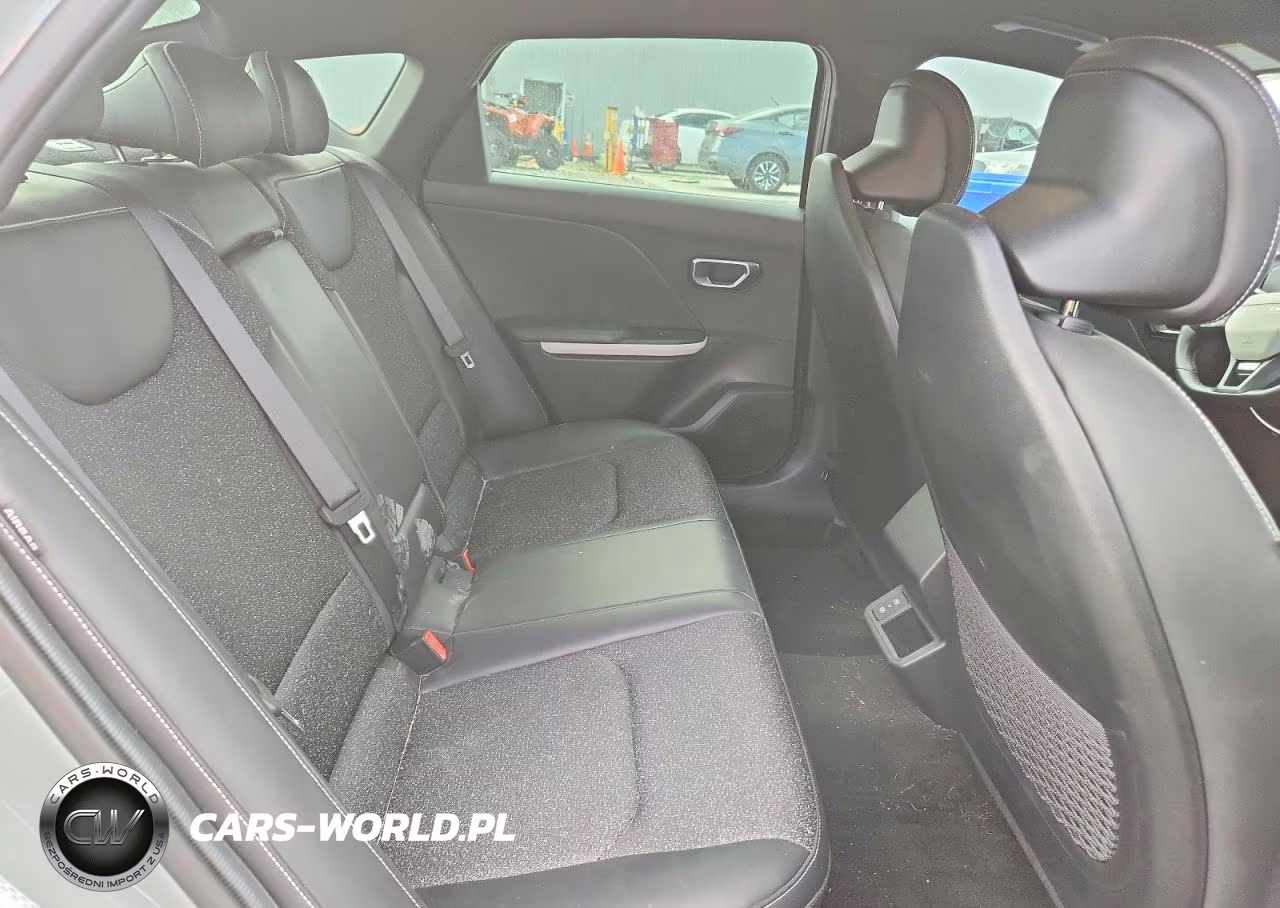 2025 Kia K4 Gt-Line VIN:3KPFW4DE5SE037142 - 10