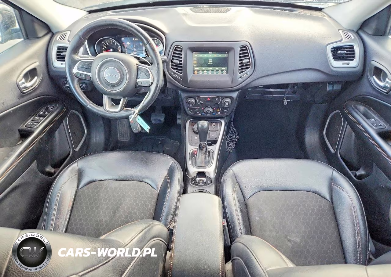 2017 Jeep Compass Latitude VIN:3C4NJDBB0HT640703 - 8