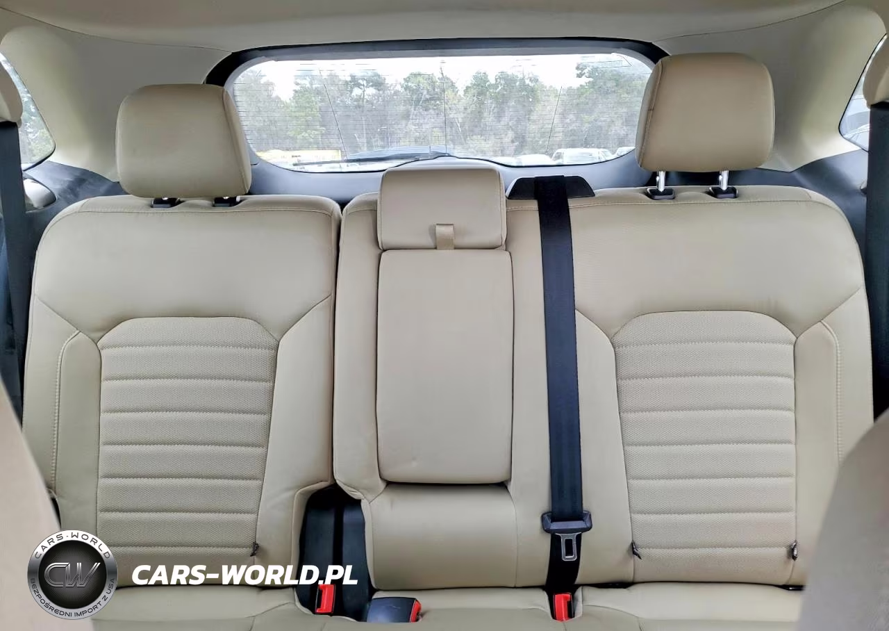 2021 Ford Edge Se VIN:2FMPK3G96MBA15648 - 10