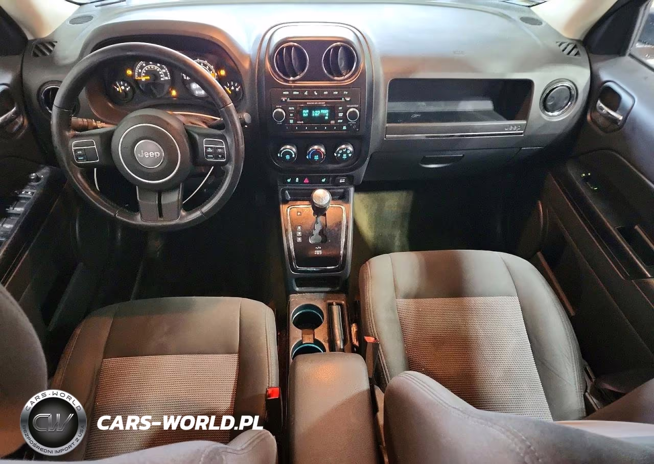 2016 Jeep Patriot Latitude VIN:1C4NJPFA1GD792352 - 8