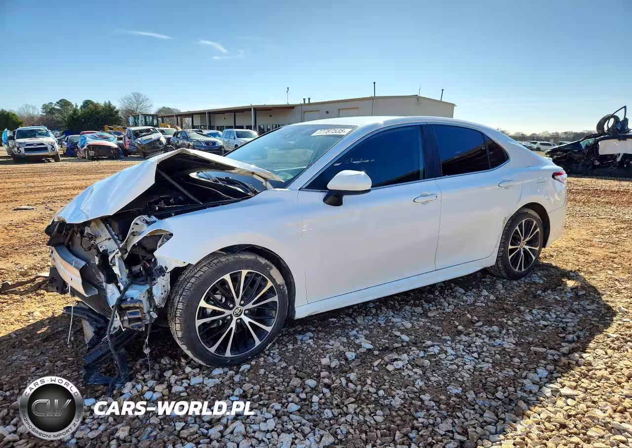 2020 Toyota Camry Se