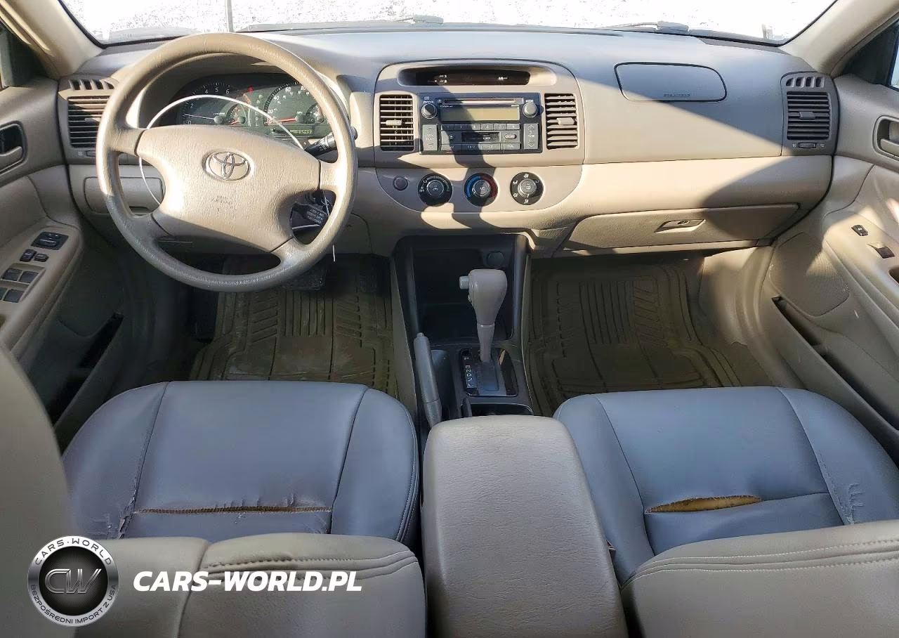 2002 Toyota Camry Le VIN:4T1BE32K12U506549 - 8