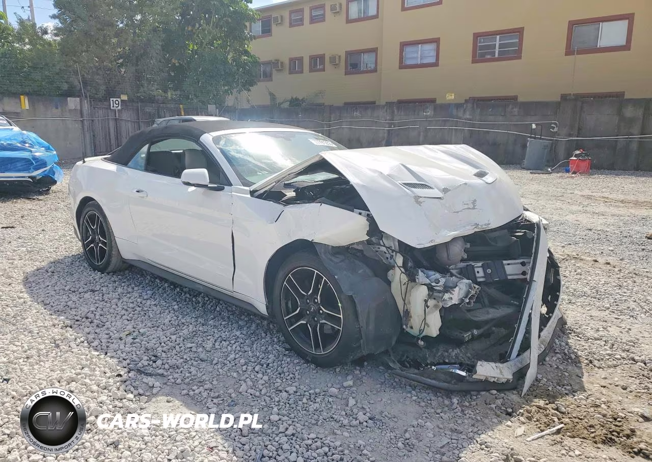 2020 Ford Mustang VIN:1FATP8UH2L5106342 - 4