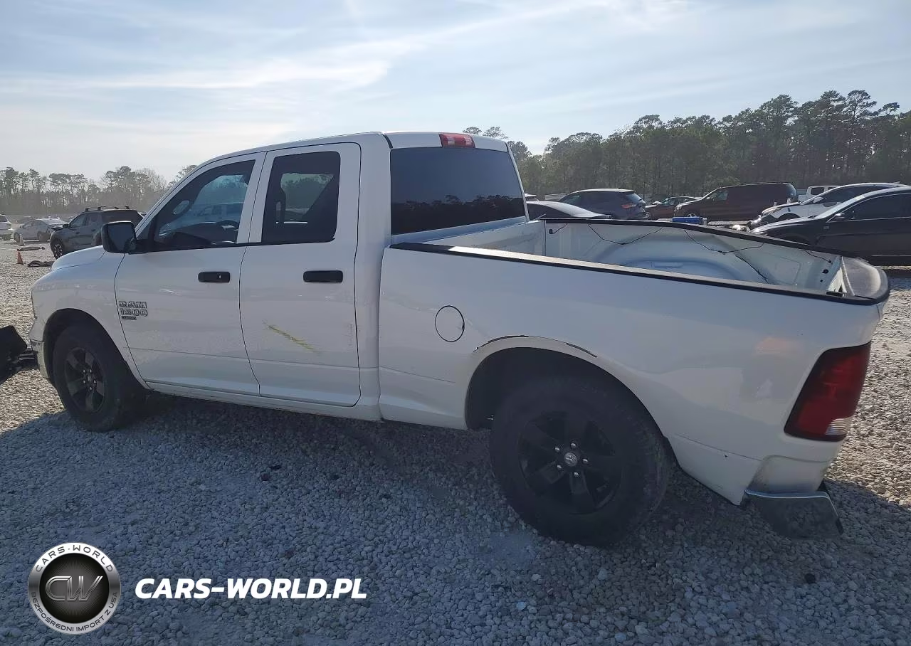 2019 Ram 1500 Classic Tradesman VIN:1C6RR6FG9KS552695 - 2