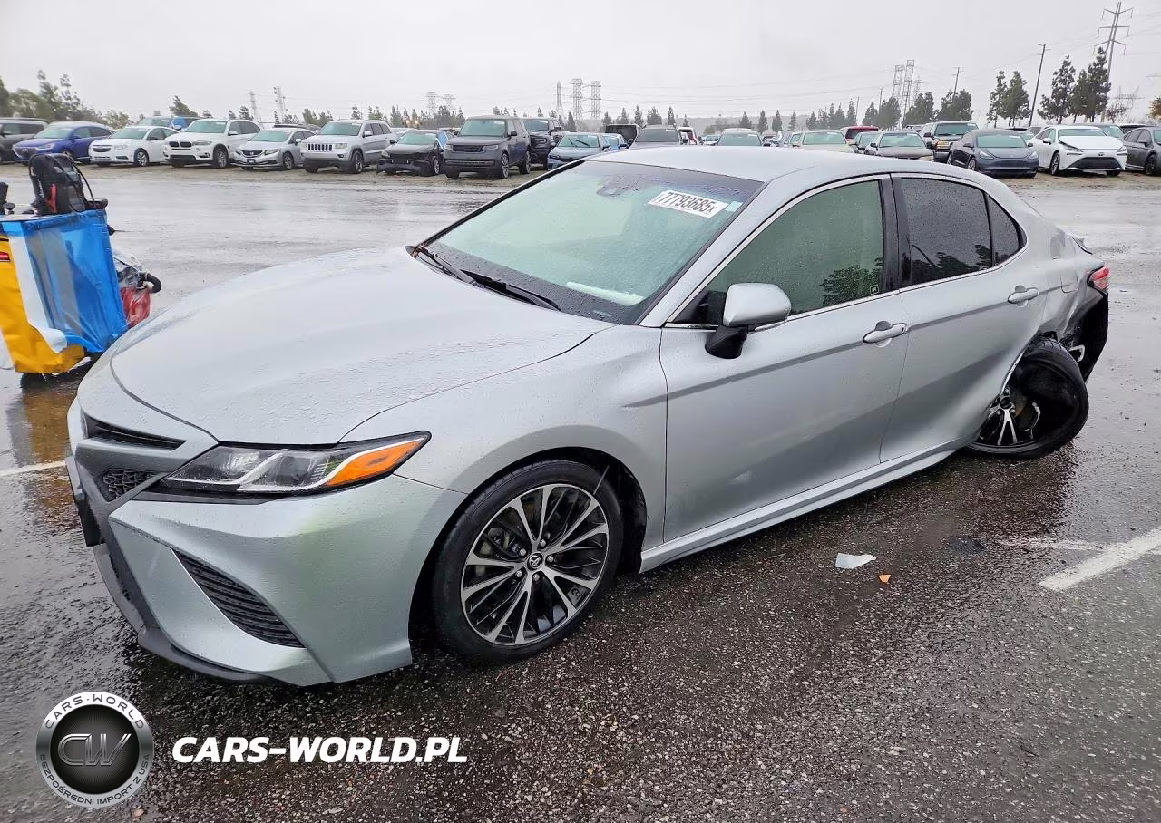 2018 Toyota Camry L – zdjęcie 1 z 12