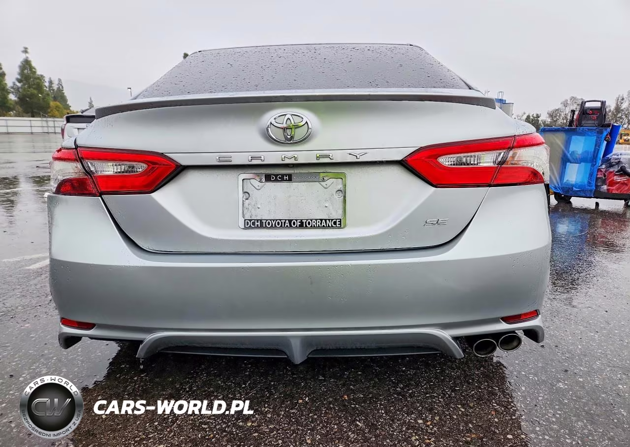 2018 Toyota Camry L VIN:JTNB11HK8J3049833 - 6