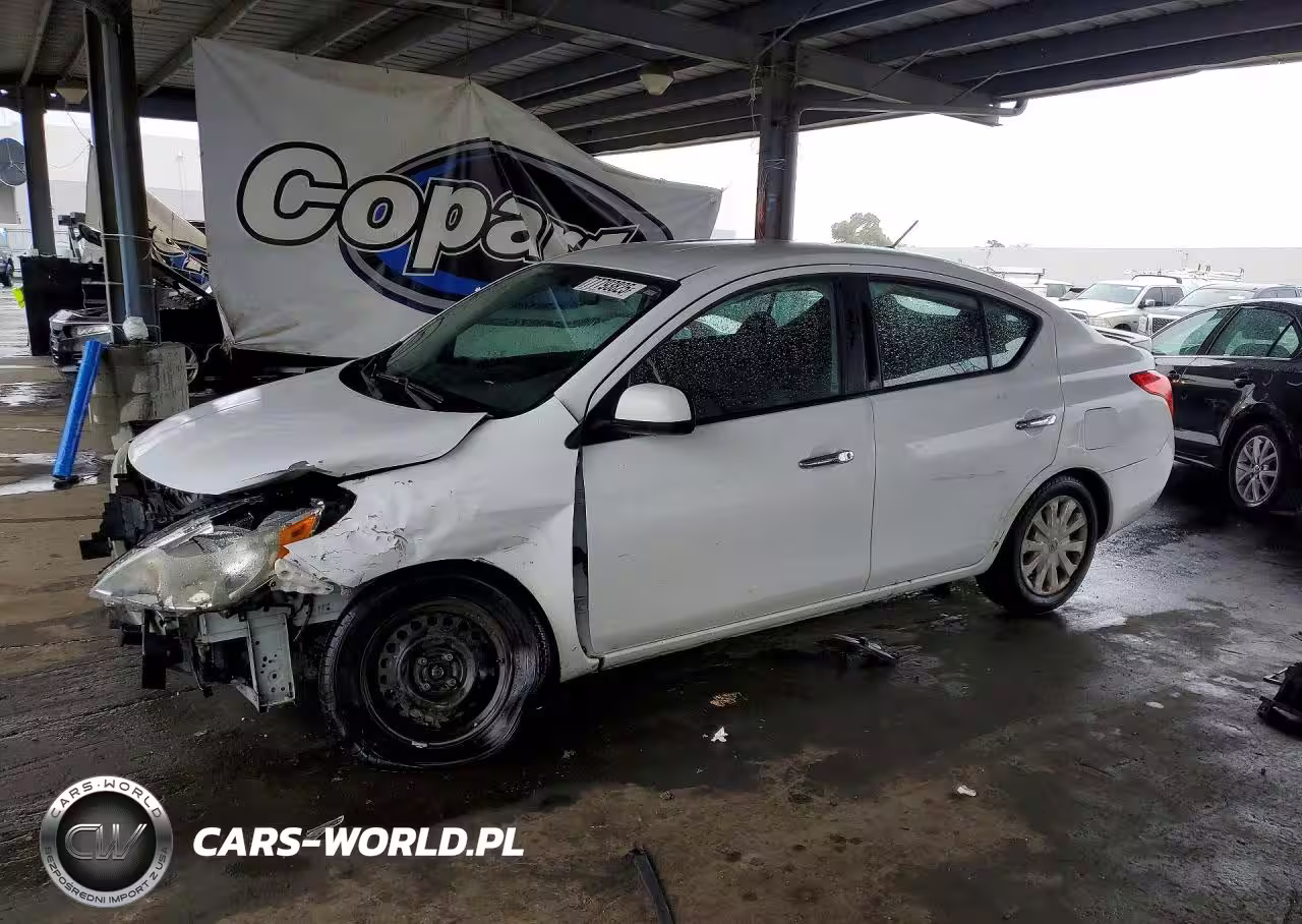 Główne zdjęcie 2013 Niss Versa