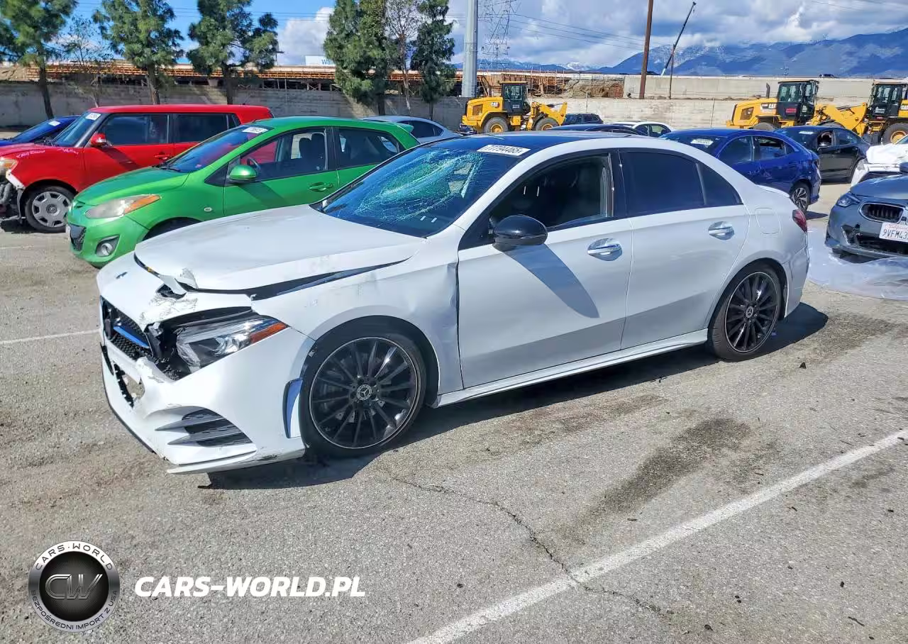 2020 Mercedes-Benz A 220