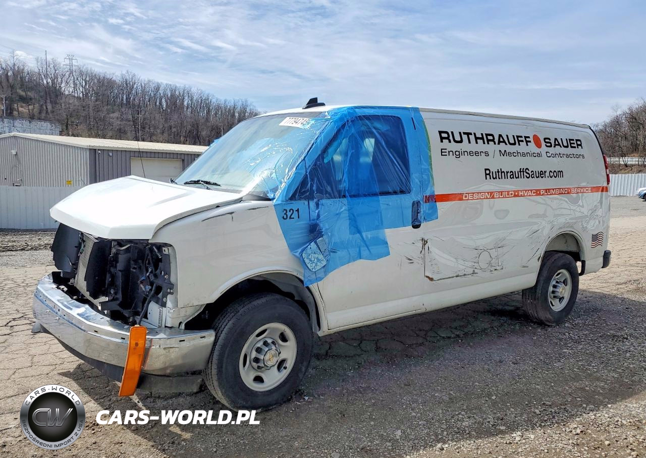 2025 Chev Express G2500