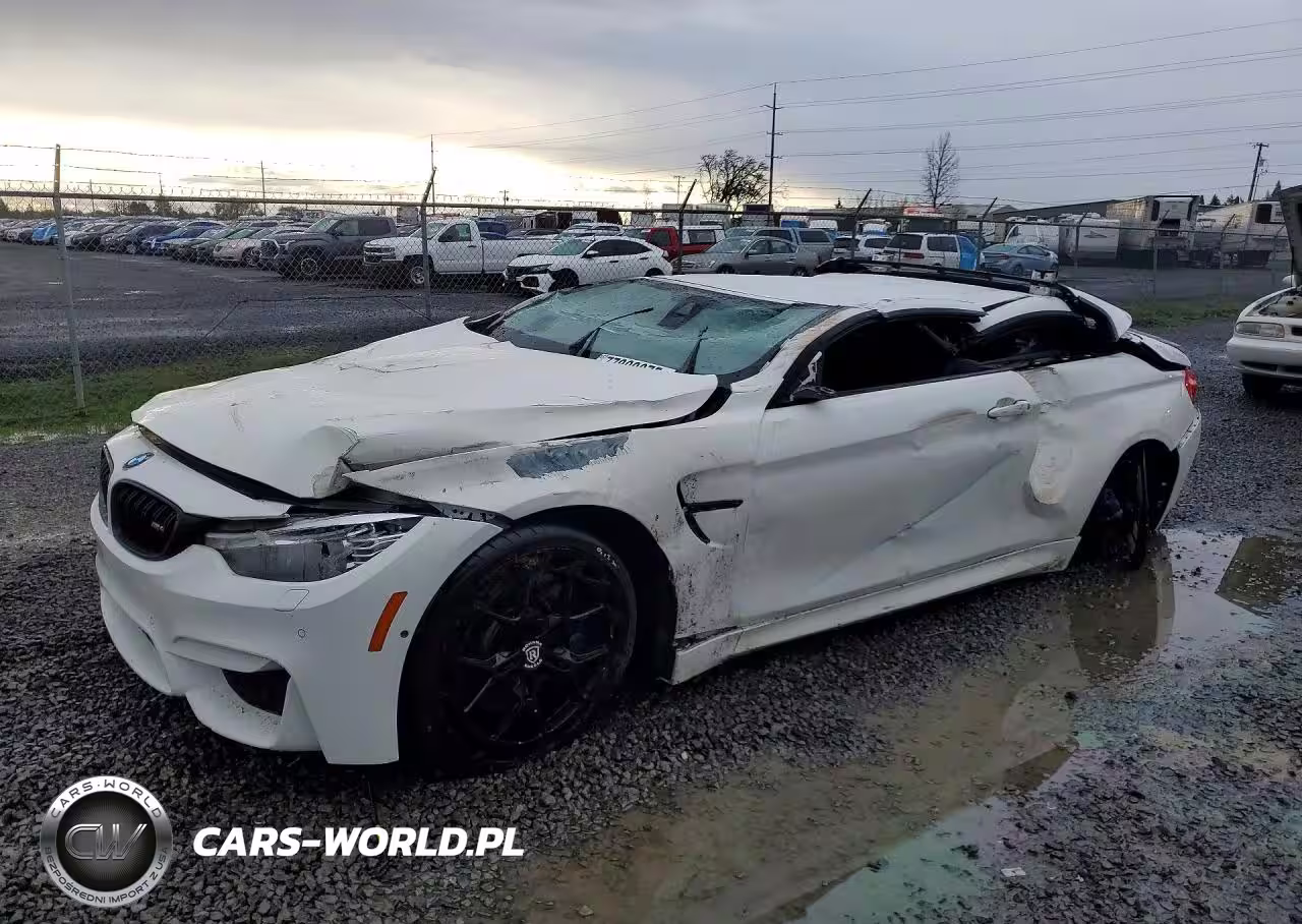 2015 BMW Motorrad M4