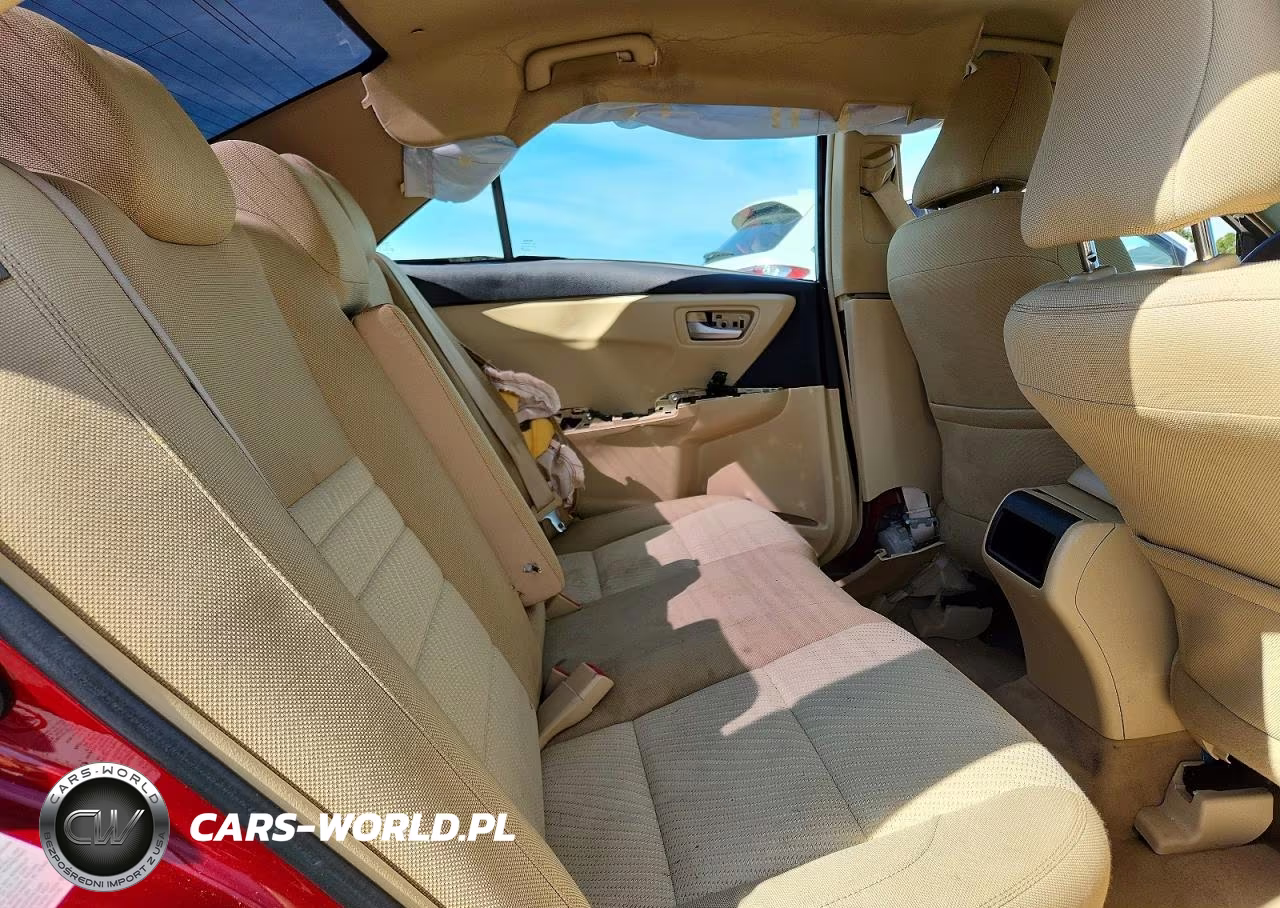 2015 Toyota Camry Le VIN:4T1BF1FK5FU980764 - 10