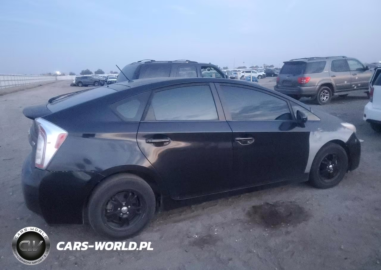 2012 Toyota Prius VIN:JTDKN3DU2C1502855 - 3