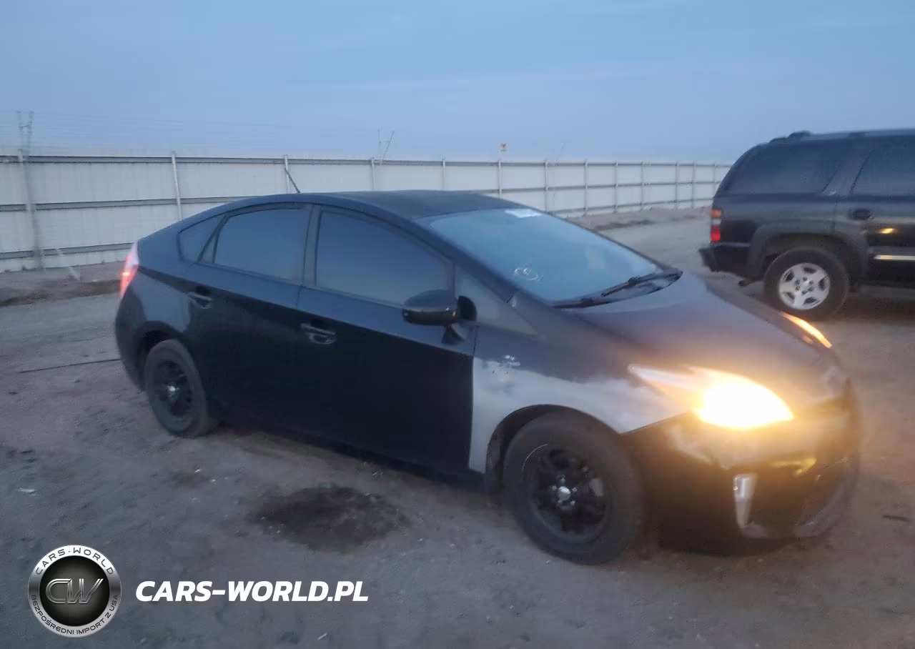 2012 Toyota Prius VIN:JTDKN3DU2C1502855 - 4