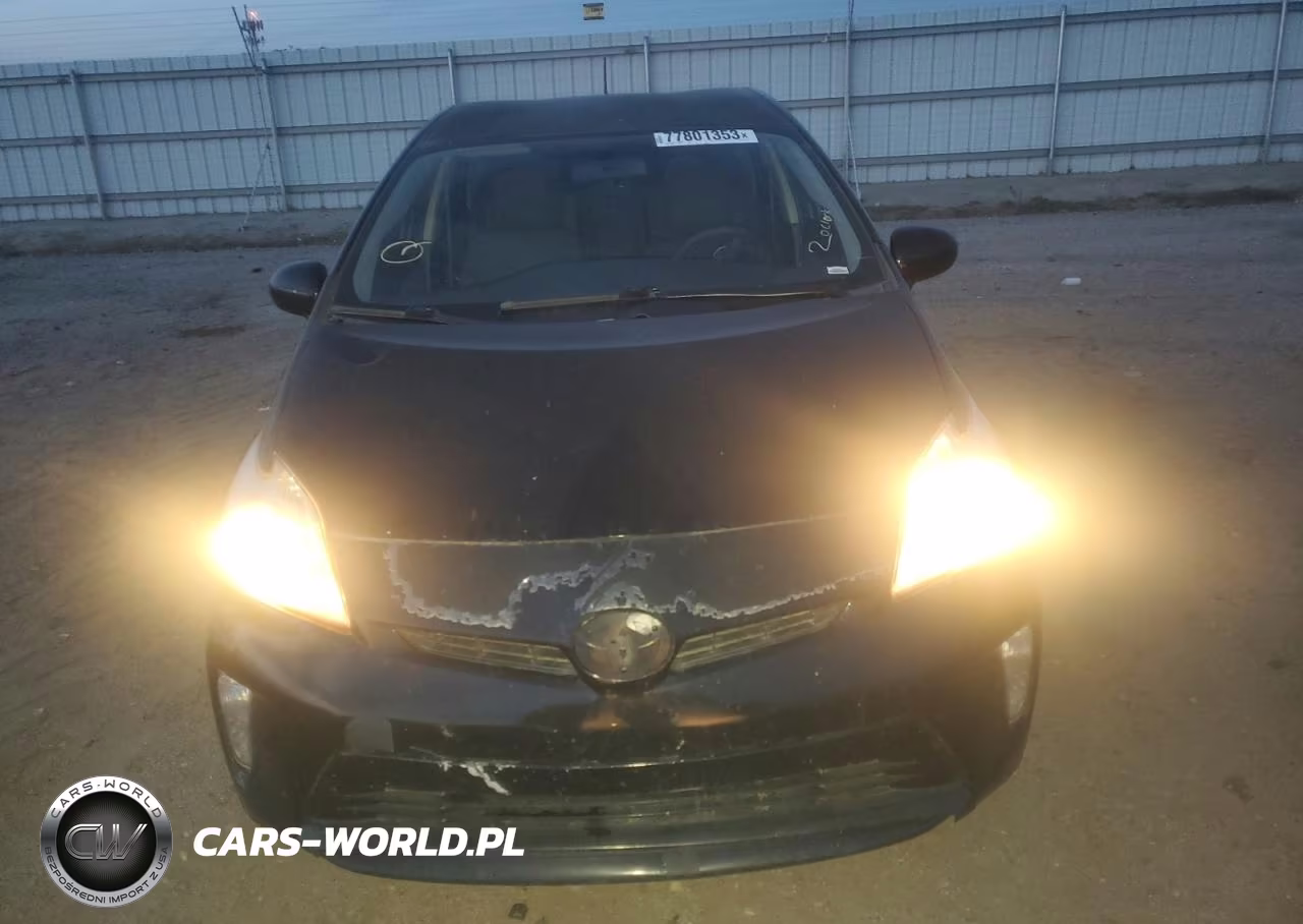 2012 Toyota Prius VIN:JTDKN3DU2C1502855 - 5