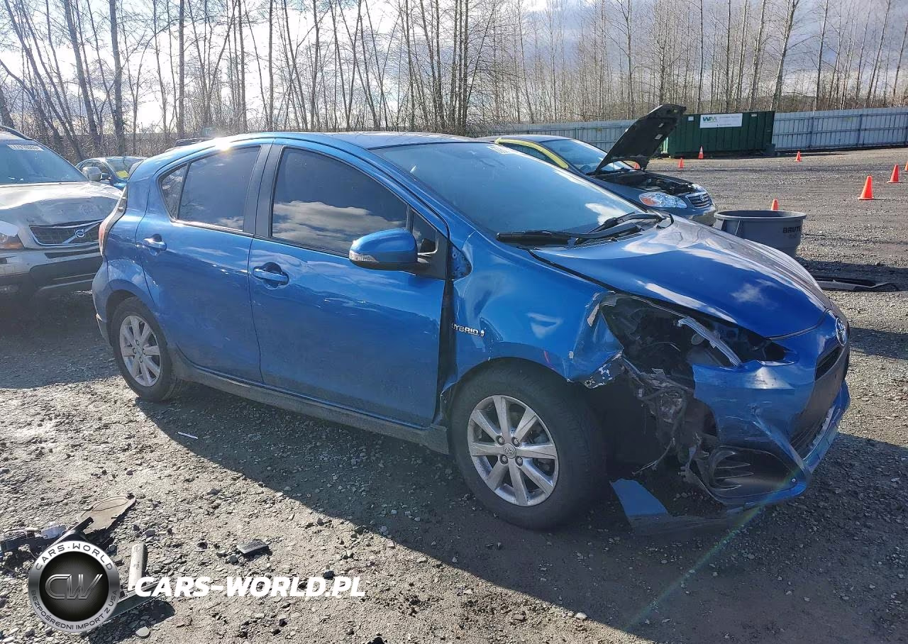 2017 Toyota Prius C VIN:JTDKDTB31H1593153 - 4