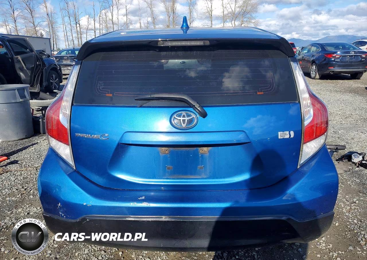 2017 Toyota Prius C VIN:JTDKDTB31H1593153 - 6