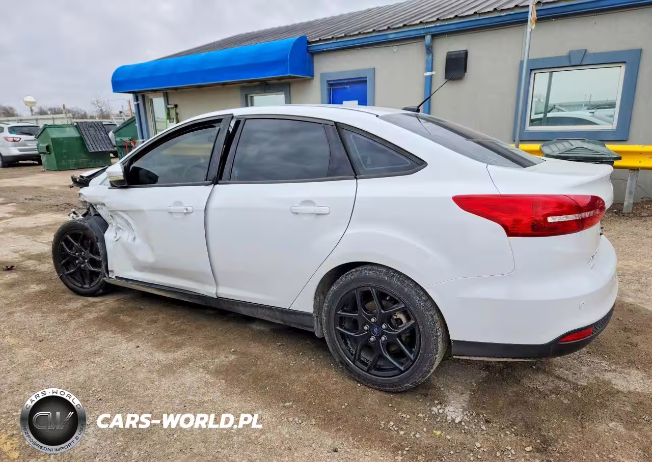 2016 Ford Focus Se VIN:1FADP3F25GL225617 - 2