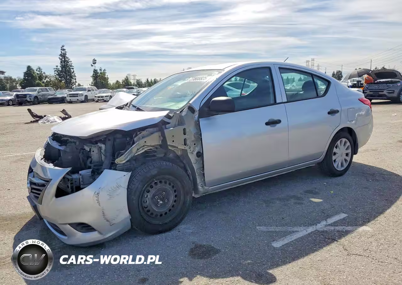 2014 Nissan Versa S