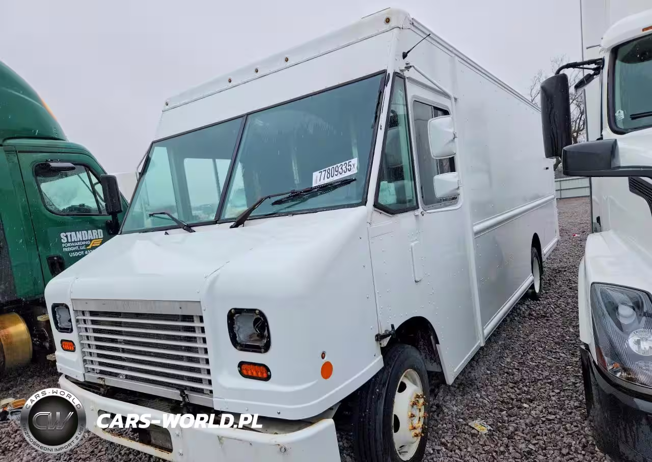2015 Ford F59 Delivery Truck
