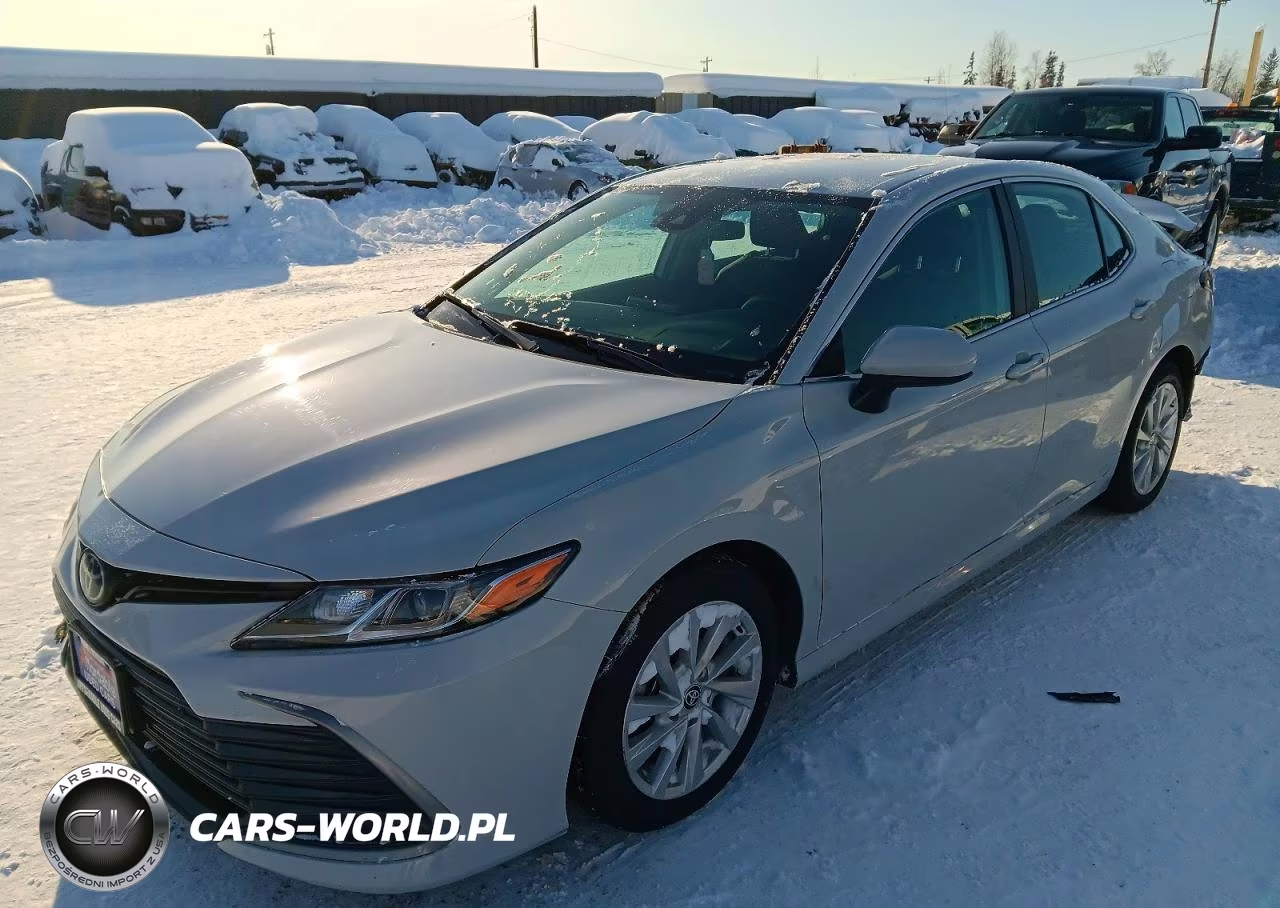 2022 Toyota Camry Le