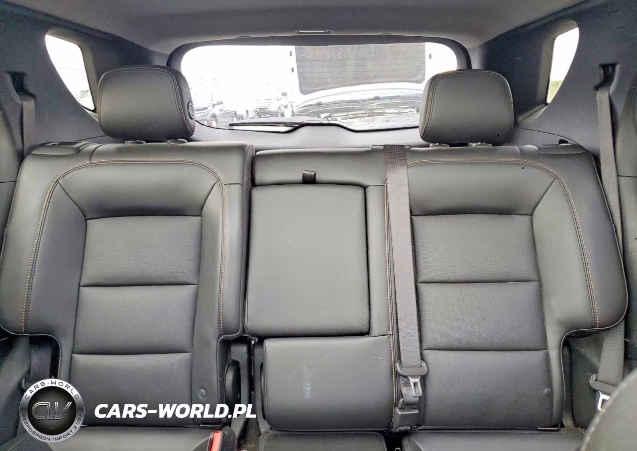 2018 Chevrolet Equinox Premier VIN:2GNAXNEX8J6254946 - 10