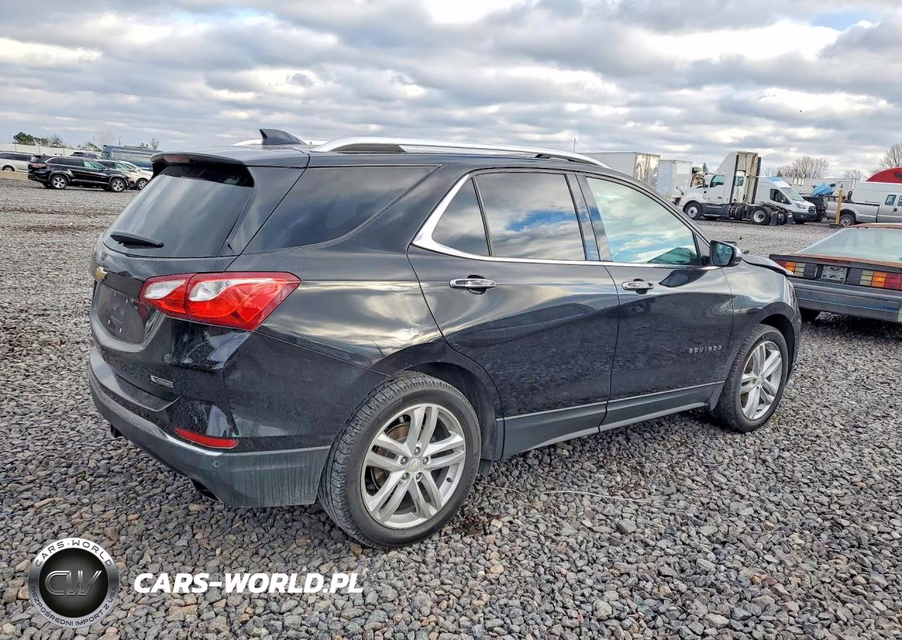 2018 Chevrolet Equinox Premier VIN:2GNAXNEX8J6254946 - 3