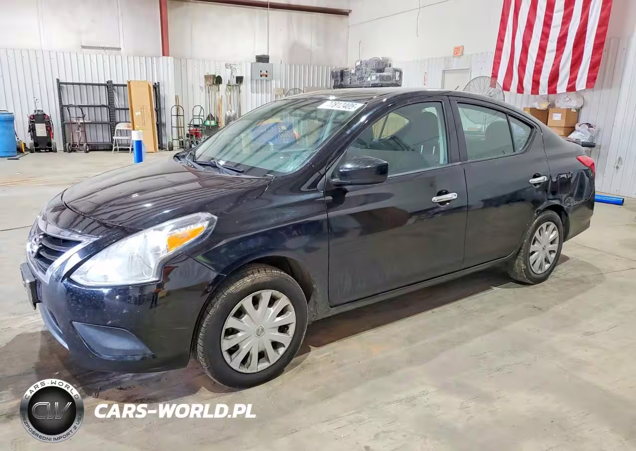 2017 Nissan Versa Sv