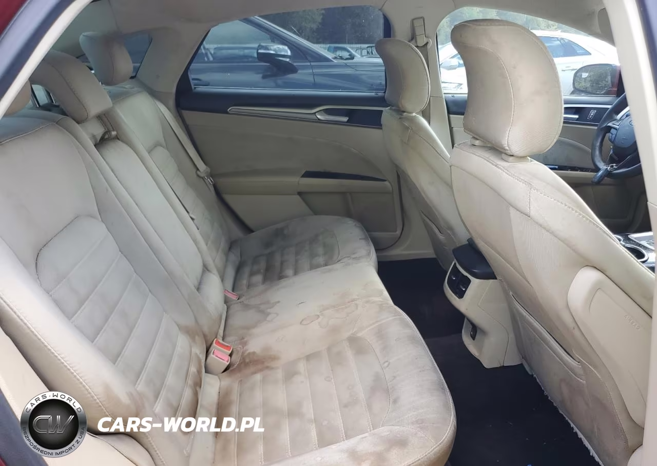 2015 Ford Fusion Se VIN:1FA6P0H77F5120807 - 10