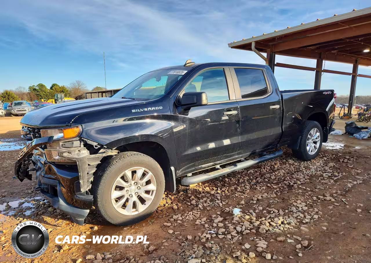 2021 Chevrolet Silverado K1500 Custom