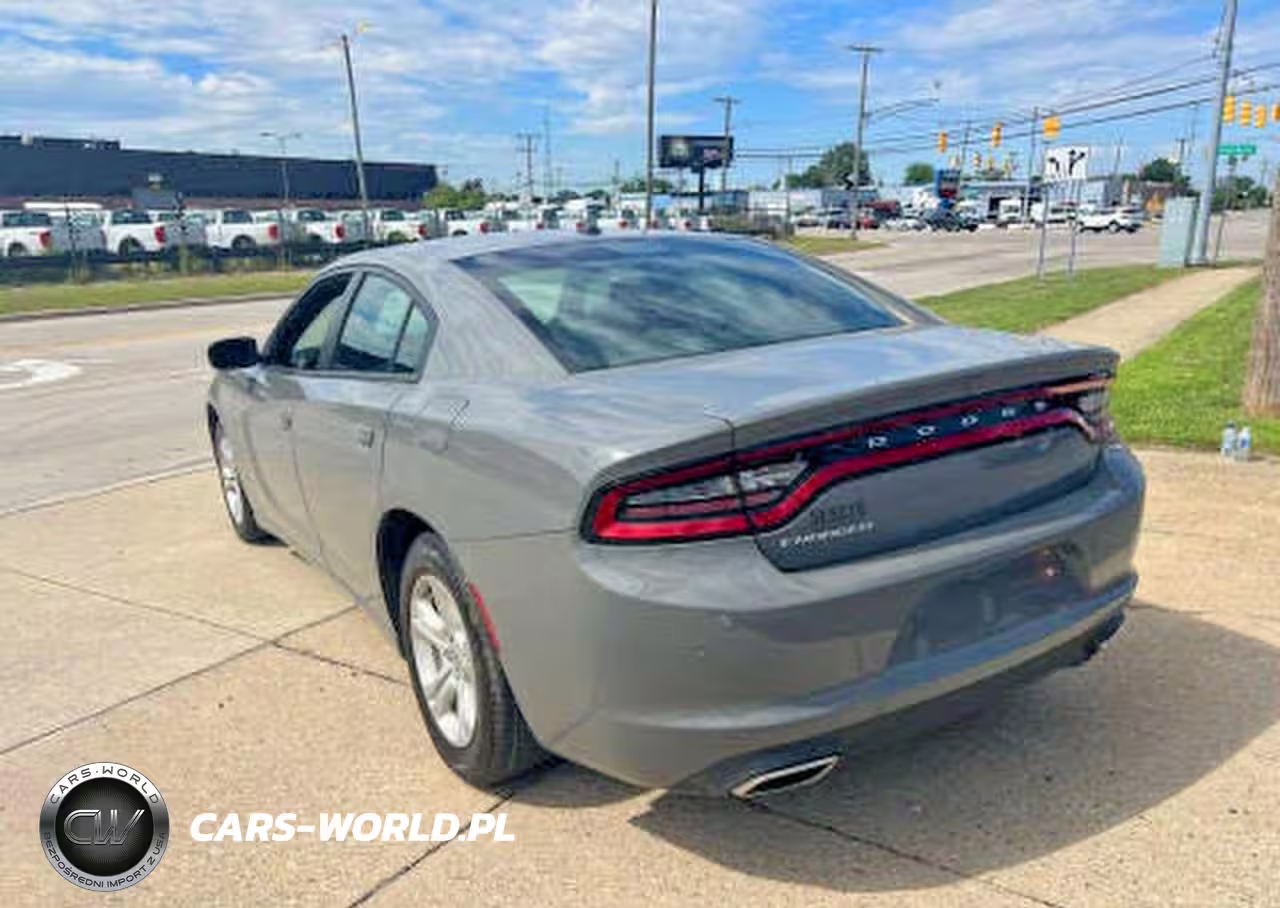 2019 Dodge Charger Sxt VIN:2C3CDXBG8KH699143 - 3