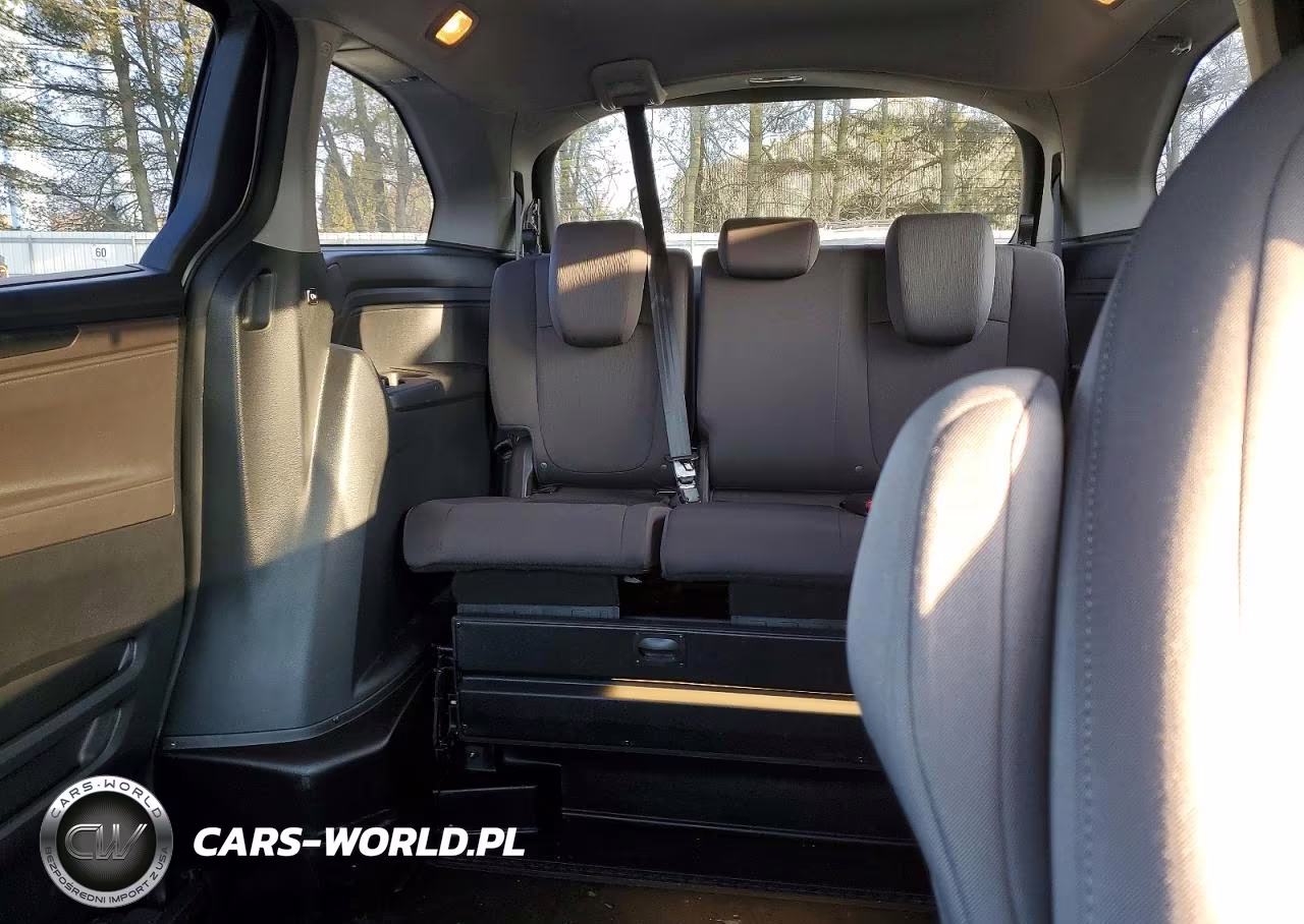 2018 Honda Odyssey Ex VIN:5FNRL6H58JB084220 - 10