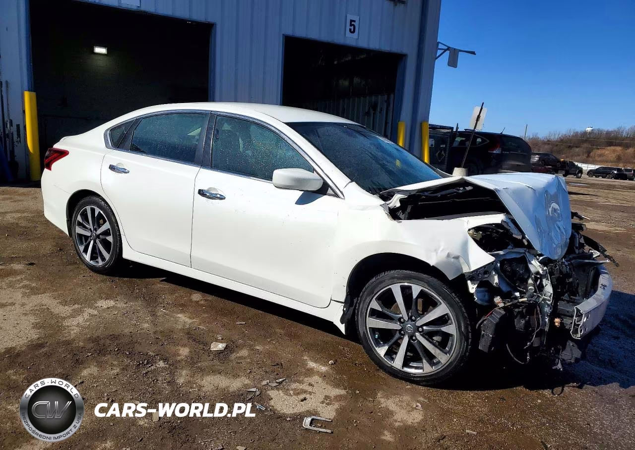 2017 Nissan Altima 2.5 Sr VIN:1N4AL3AP5HC492890 - 4