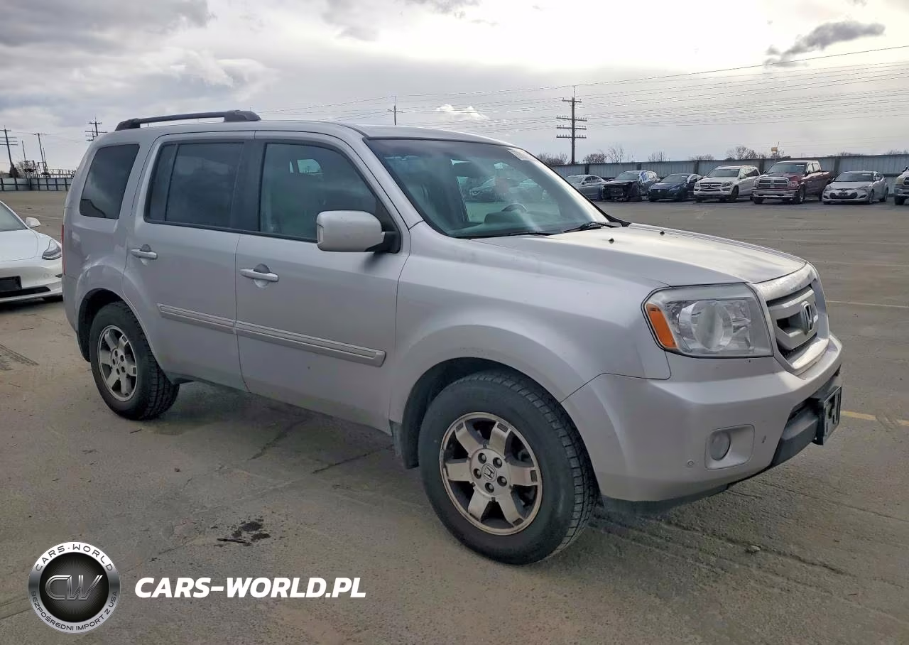2011 Honda Pilot Touring VIN:5FNYF4H95BB068651 - 4