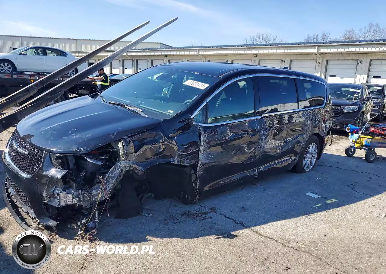 2025 Chrysler Pacifica Select